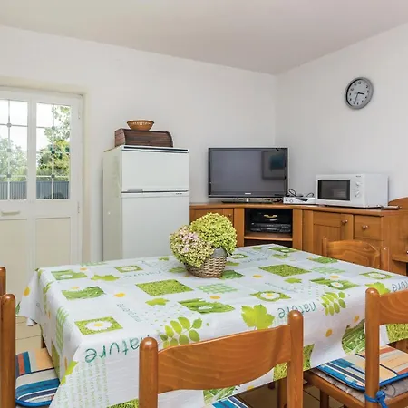 4 Bedroom Cozy In *