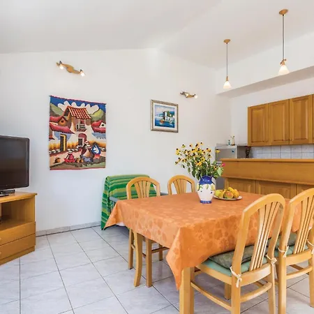 4 Bedroom Cozy In
