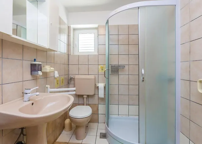 4 Bedroom Cozy In *