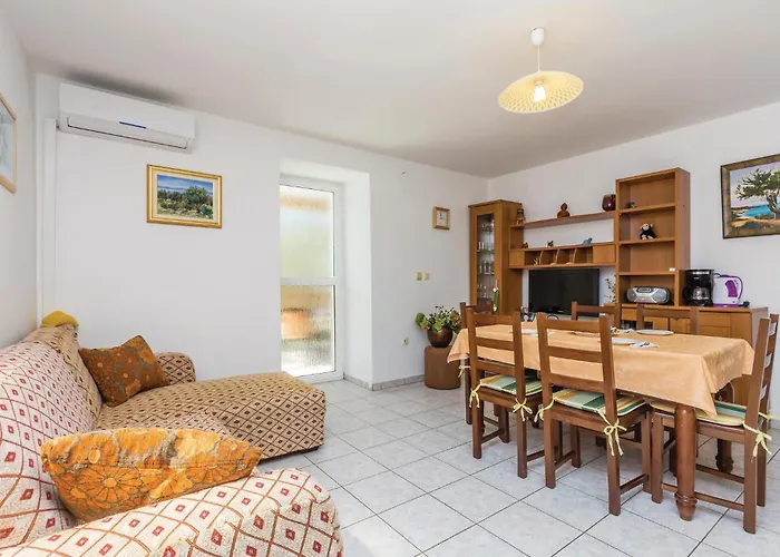 別荘 4 Bedroom Cozy In *