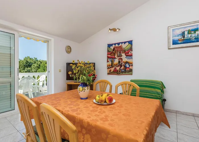別荘 4 Bedroom Cozy In *