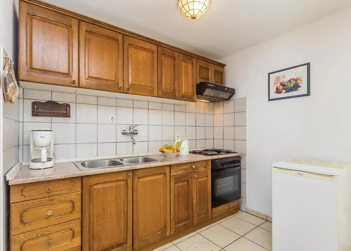 4 Bedroom Cozy In 別荘